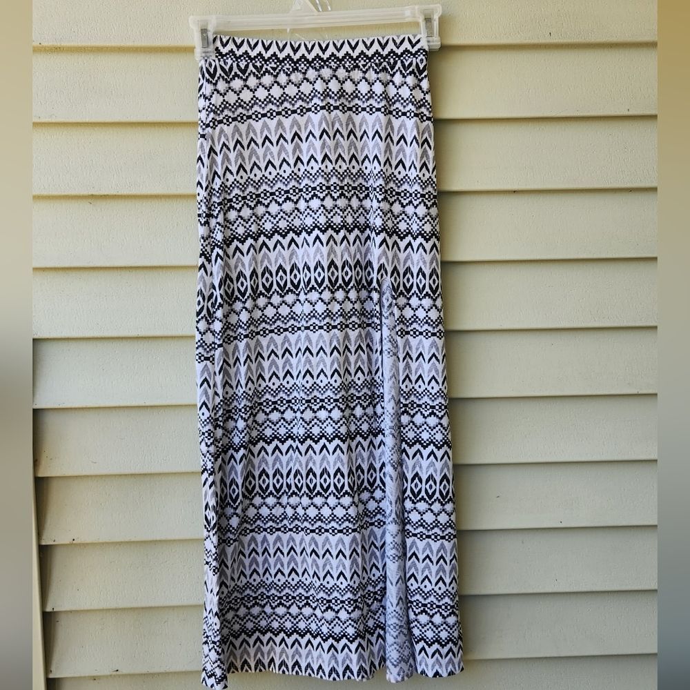 American eagle midi skirt open side